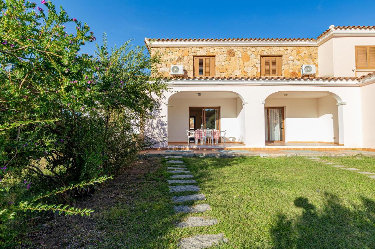 Appartamento Sette Posti Vicino Al Centro Di San Teodoro 圣特奥多罗 外观 照片