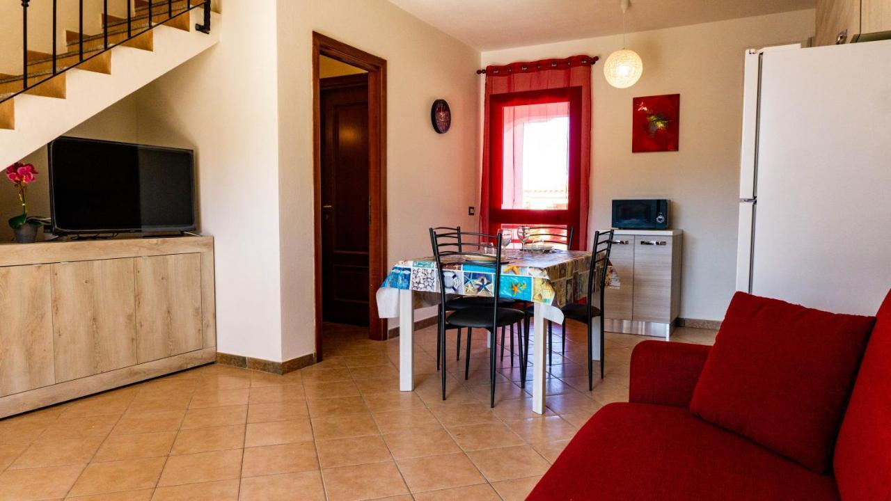 Appartamento Sette Posti Vicino Al Centro Di San Teodoro 圣特奥多罗 外观 照片