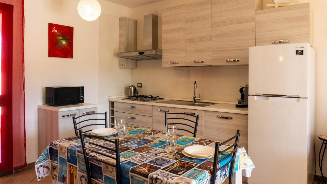 Appartamento Sette Posti Vicino Al Centro Di San Teodoro 圣特奥多罗 外观 照片